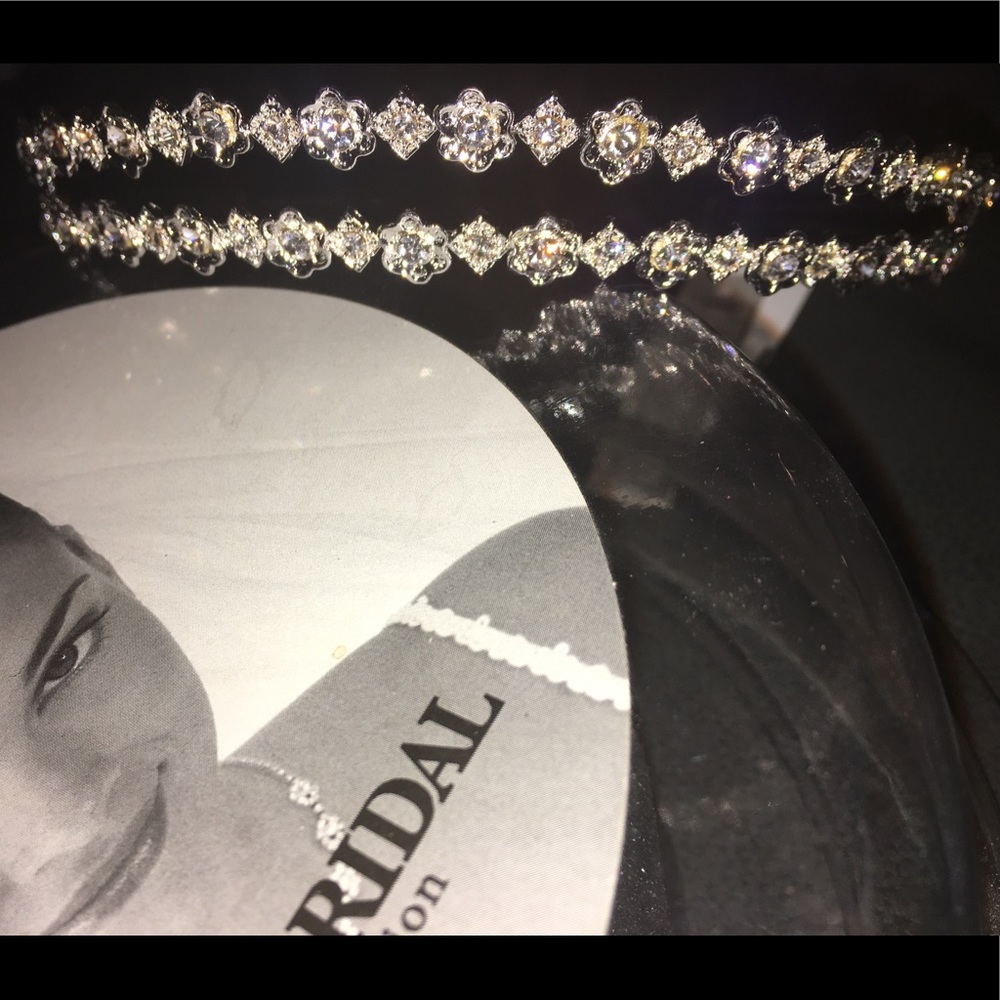 NEW Swarovski crystal tiara orig $150